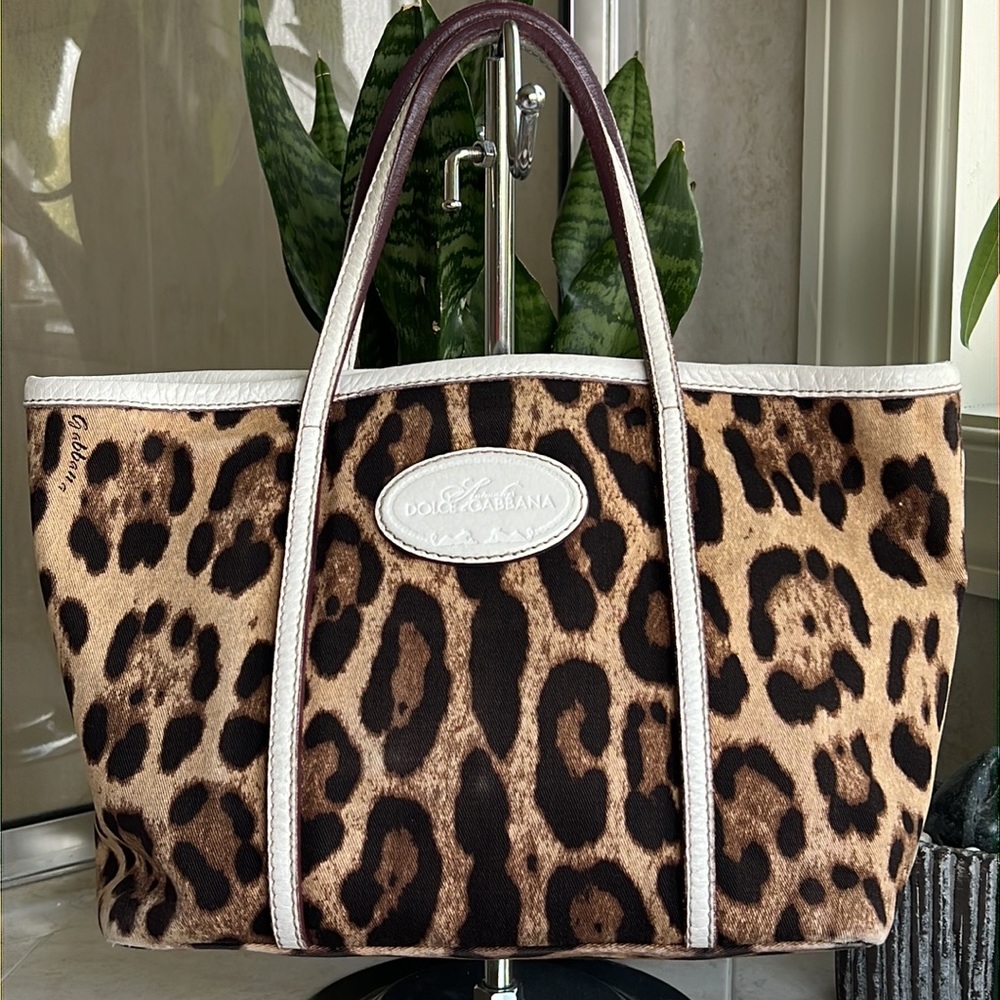 Dolce and Gabbana handbag - Picture 5 of 11